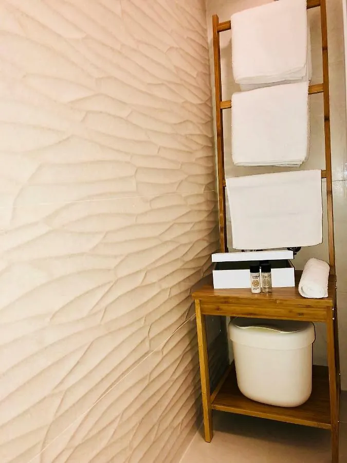 The L Place By Split Right Place Apartamento